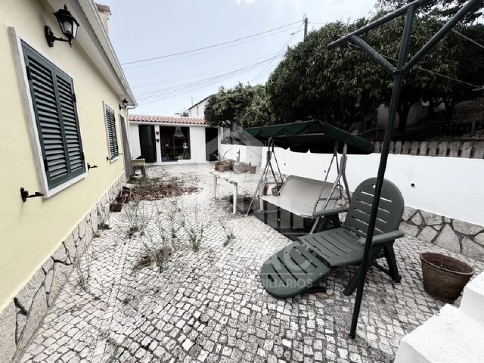Moradia T3 para Venda em Fanhões Foto 27