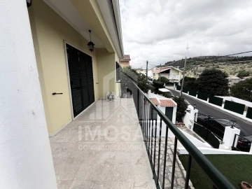 Moradia T3 para Venda em Fanhões