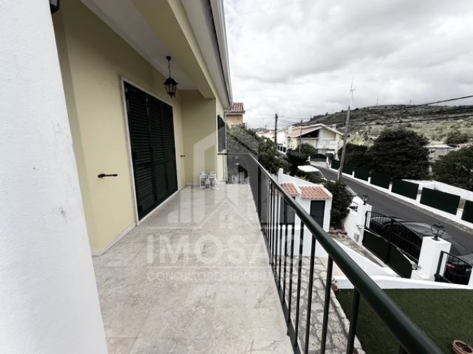 Moradia T3 para Venda em Fanhões Foto 15