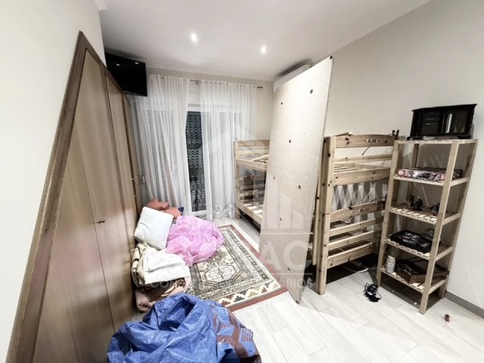 Moradia T3 para Venda em Fanhões Foto 4
