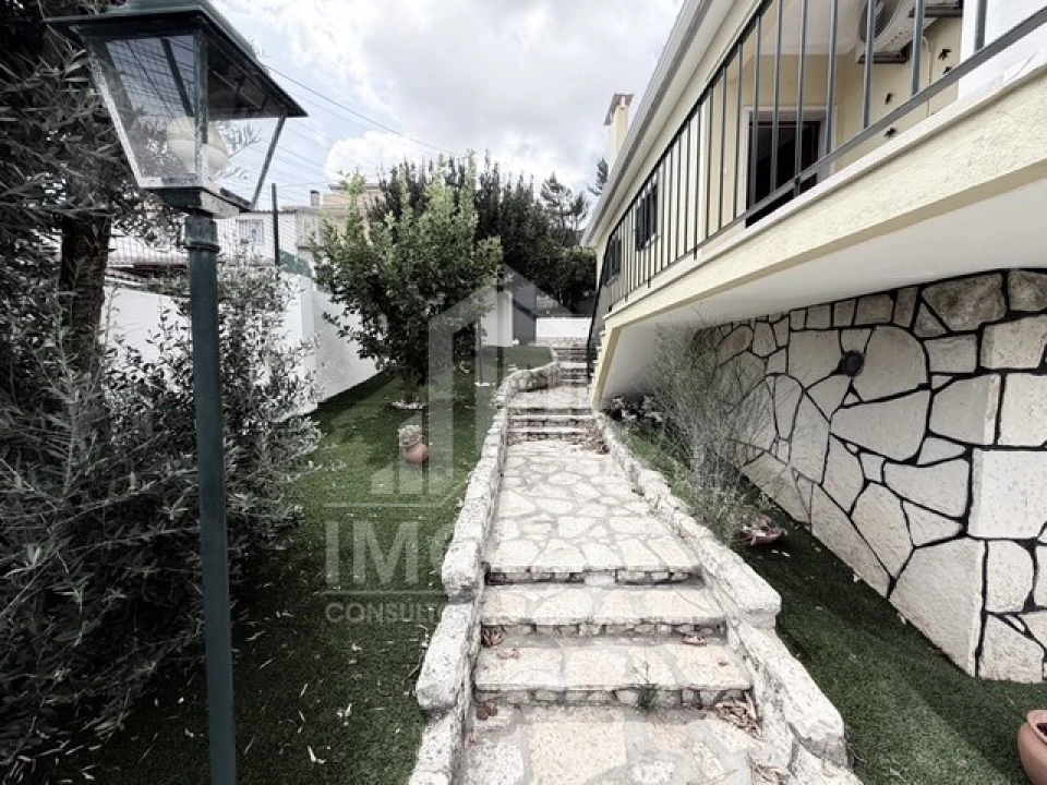 Moradia T3 para Venda em Fanhões Foto 22