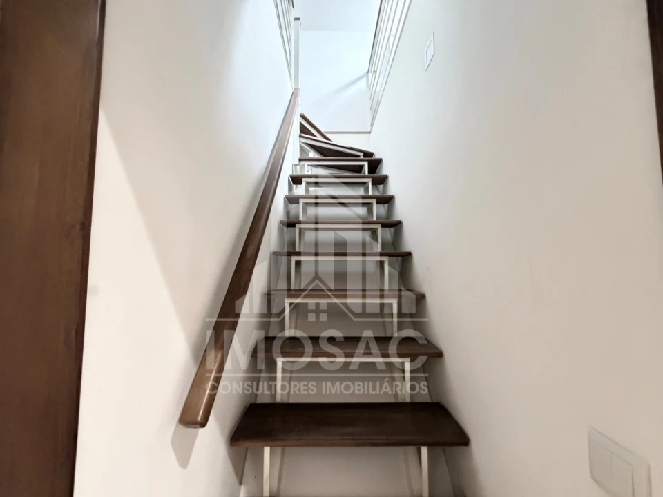 Moradia T3 para Venda em Fanhões Foto 35