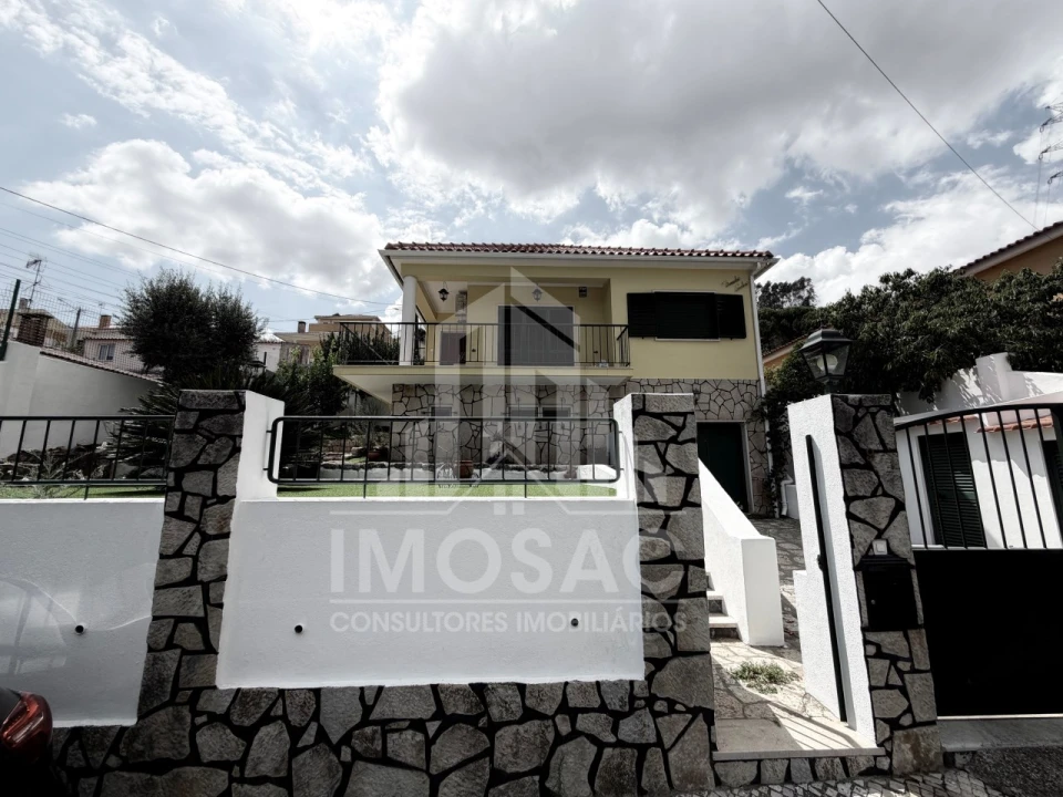 Moradia T3 para Venda em Fanhões Foto 42