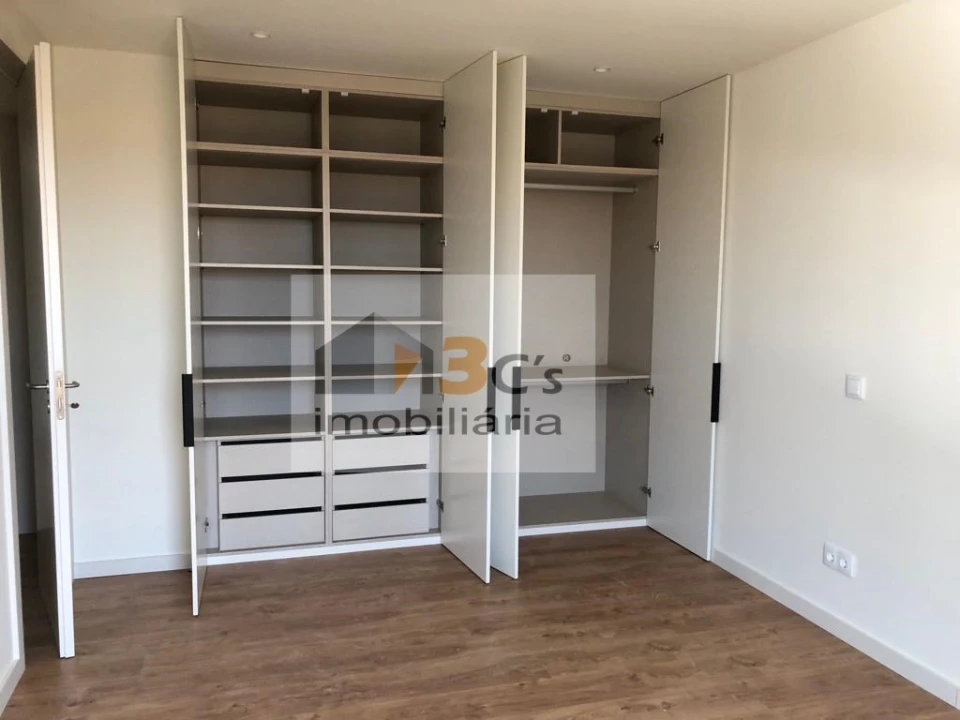 Apartamento T1 para Venda em Paranhos Foto 20