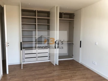 Apartamento T1 para Venda em Paranhos