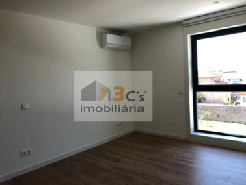 Apartamento T1 para Venda em Paranhos