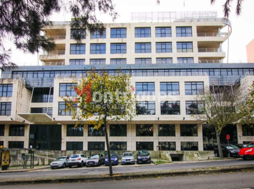 Escritório para Arrendamento em Algés, Linda-A-Velha e Cruz Quebrada-Dafundo Foto 1