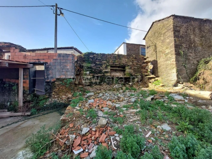Moradia T0 para Venda em Raiva, Pedorido e Paraíso Foto 3