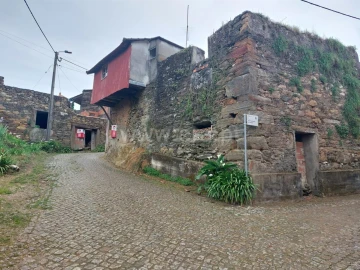 Moradia T0 para Venda em Raiva, Pedorido e Paraíso