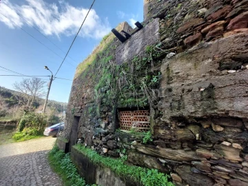 Moradia T0 para Venda em Raiva, Pedorido e Paraíso