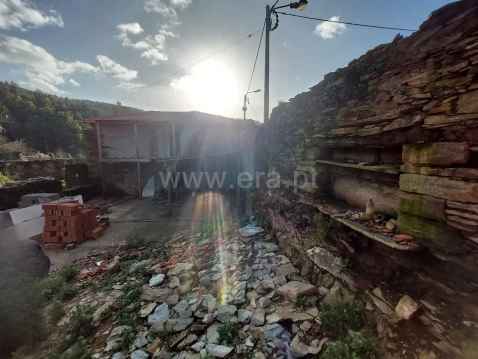 Moradia T0 para Venda em Raiva, Pedorido e Paraíso Foto 4