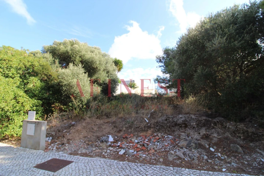 Terreno para Venda em Alcabideche Foto 1
