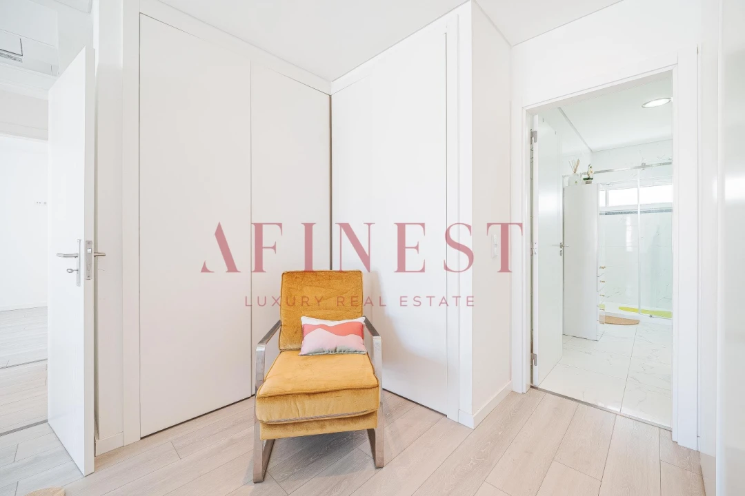 Moradia T4 para Venda em Fernao Ferro Foto 47
