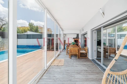 Moradia T4 para Venda em Fernao Ferro