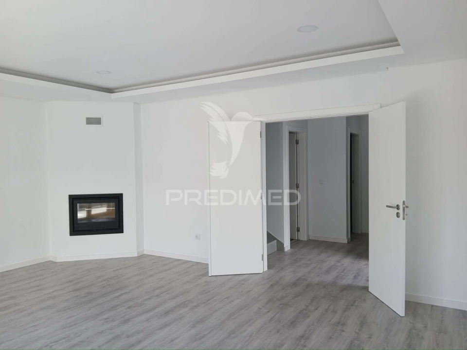 Moradia T3 para Venda em Fernao Ferro Foto 10