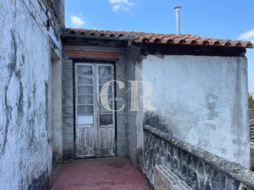 Moradia T2 para Venda em Lousã e Vilarinho