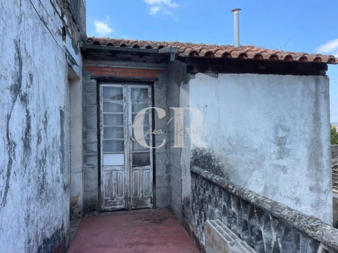 Moradia T2 para Venda em Lousã e Vilarinho Foto 4