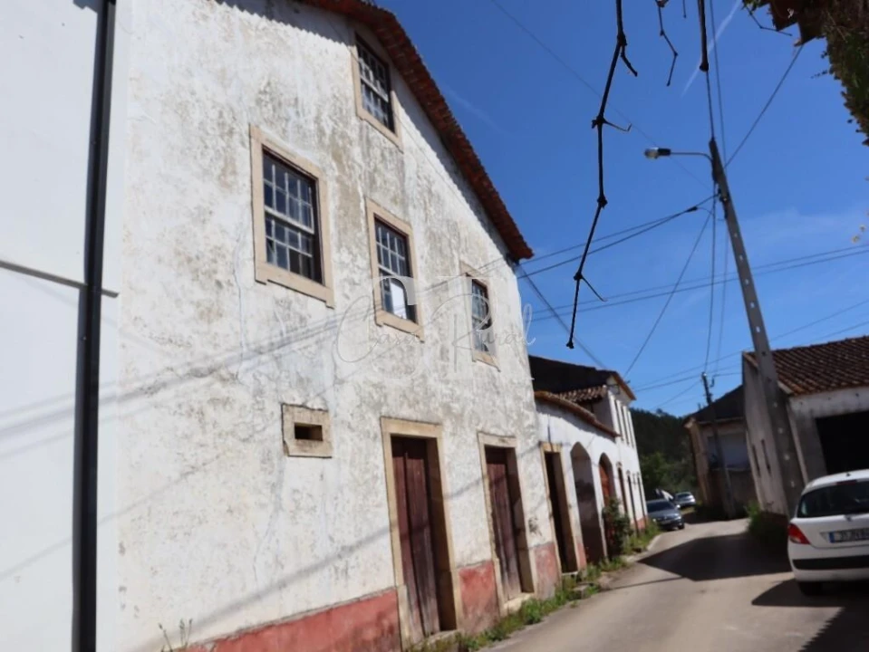 Moradia T2 para Venda em Lousã e Vilarinho Foto 1