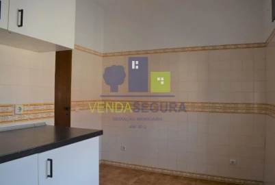 Apartamento T3 para Venda em Safara e Santo Aleixo da Restauração