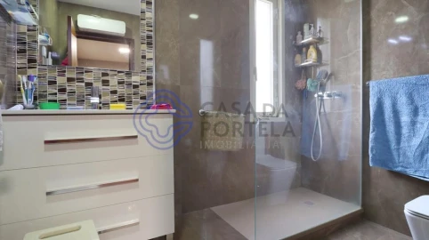 Apartamento T2 para Venda em Aldoar, Foz do Douro e Nevogilde