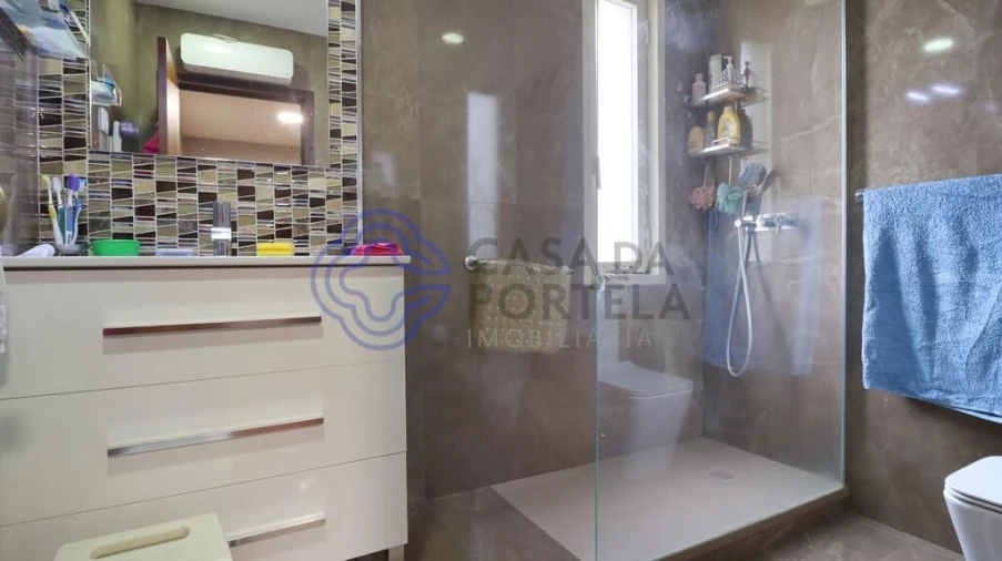 Apartamento T2 para Venda em Aldoar, Foz do Douro e Nevogilde Foto 17