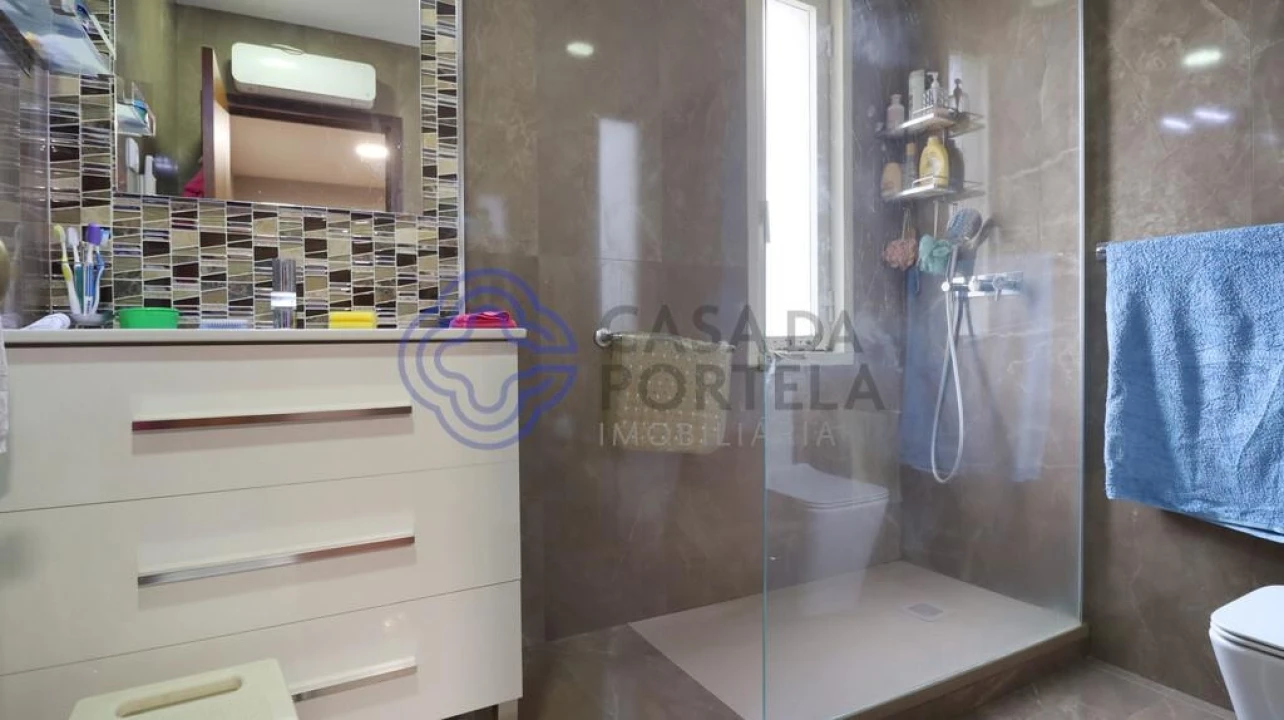 Apartamento T2 para Venda em Aldoar, Foz do Douro e Nevogilde Foto 17