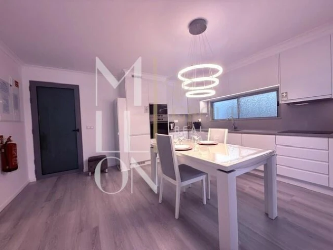 Moradia T3 para Venda em Caniço Foto 5