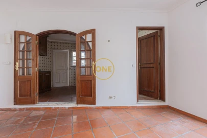 Moradia T5 para Venda em Colares