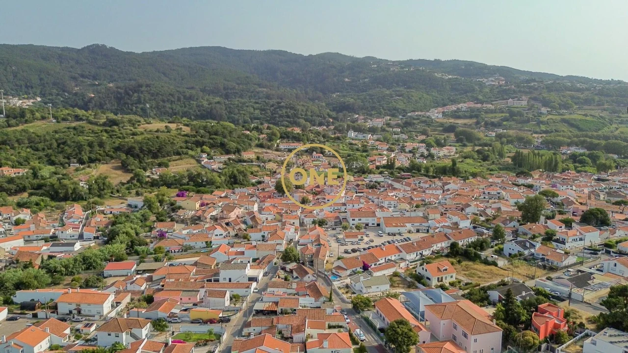 Moradia T5 para Venda em Colares Foto 77