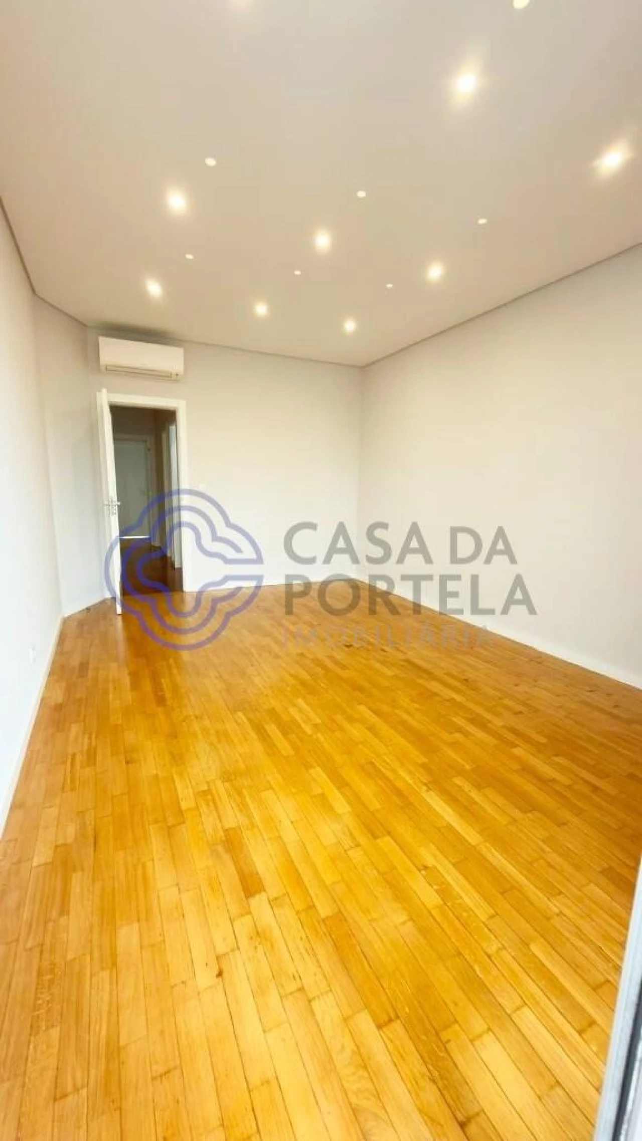 Apartamento T2 para Venda em Cedofeita, Santo Ildefonso, Sé, Miragaia, São Nicolau e Vitória Foto 16