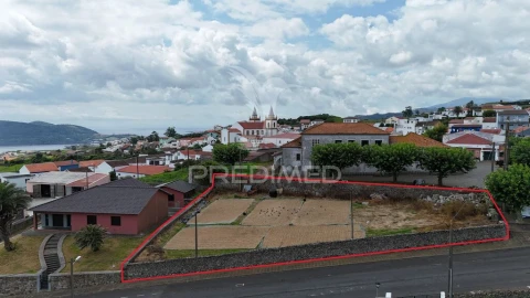 Terreno para Venda em Ribeirinha