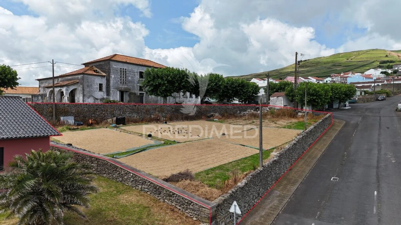 Terreno para Venda em Ribeirinha Foto 1