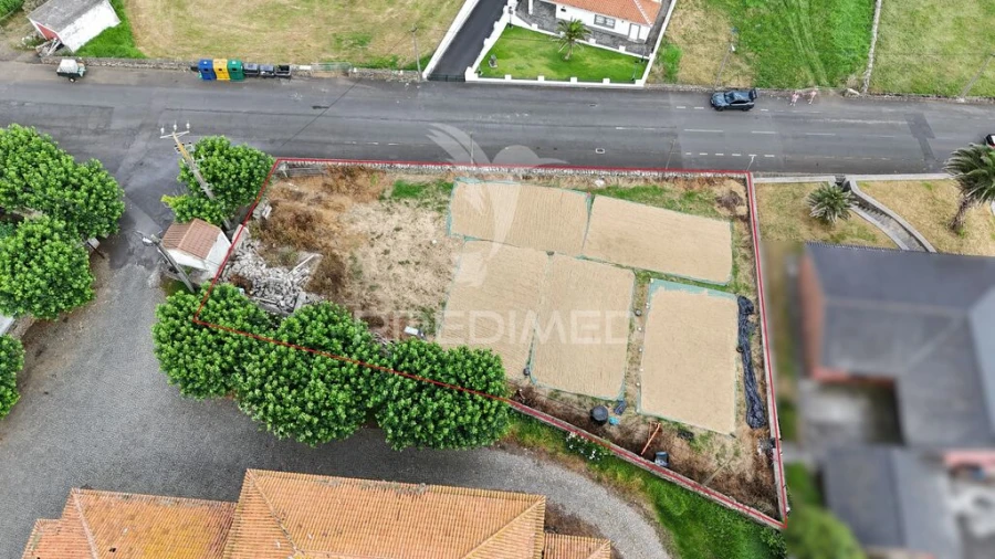 Terreno para Venda em Ribeirinha Foto 4