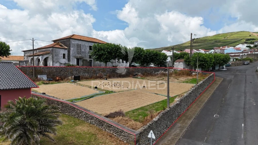 Terreno para Venda em Ribeirinha