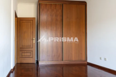 Apartamento T3 para Venda em Alcains