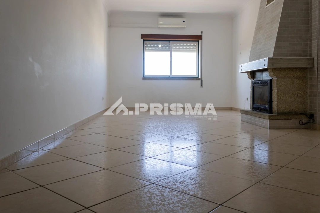 Apartamento T3 para Venda em Alcains Foto 2