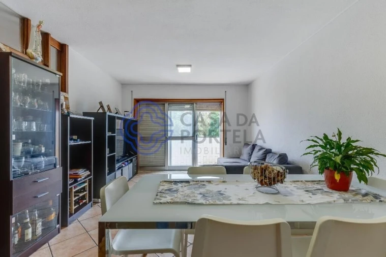 Apartamento T3 para Venda em Cidade da Maia Foto 2