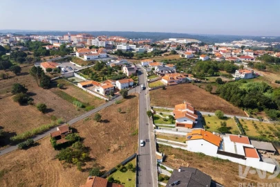 Moradia T4 para Venda em Oliveira do Bairro