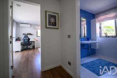 Moradia T4 para Venda em Oliveira do Bairro