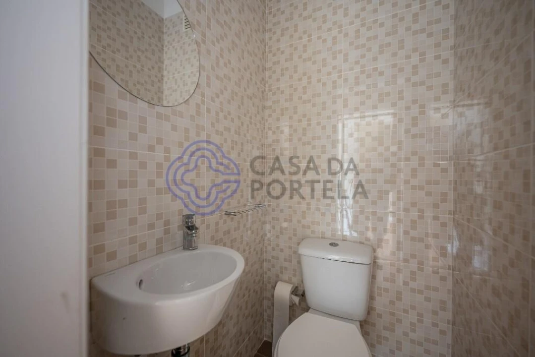 Apartamento T2 para Venda em Aldoar, Foz do Douro e Nevogilde Foto 27