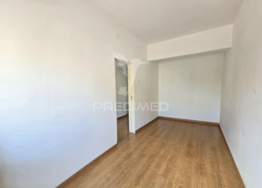 Apartamento T2 para Venda em Alfragide