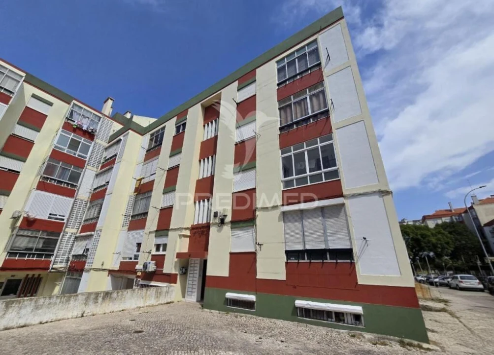 Apartamento T2 para Venda em Alfragide Foto 17