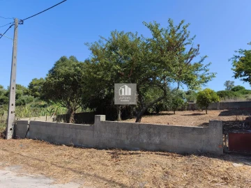 Terreno para Venda em Caparica e Trafaria