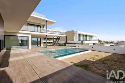 Moradia T4 para Venda em Ericeira