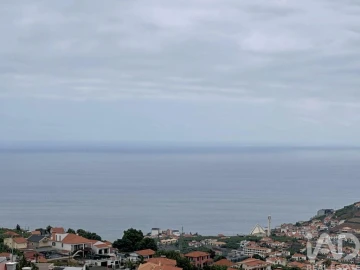 Moradia T3 para Venda em Estreito de Camara de Lobos