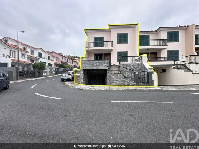 Moradia T3 para Venda em Estreito de Camara de Lobos Foto 2