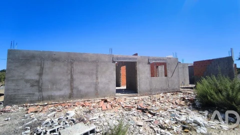 Terreno para Venda em Quelfes