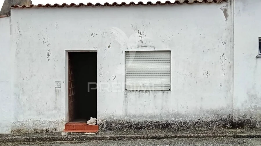 Moradia T2 para Venda em Santa Barbara de Padrões