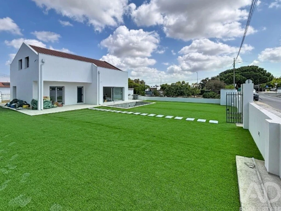 Moradia T6 para Venda em Azeitão (São Lourenço e São Simão) Foto 22