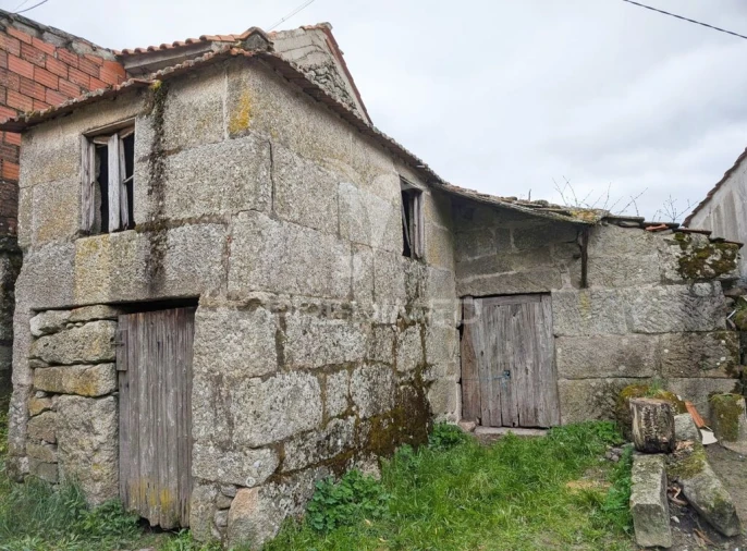 Moradia T2 para Venda em Nossa Senhora da Conceição, São Pedro e São Dinis Foto 2